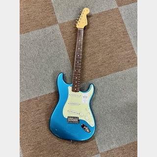 Fender Made in Japan Traditional 60s Stratocaster, Rosewood Fingerboard, Lake Placid Blue