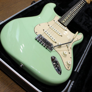 Fender Custom Shop ジェフベック Jeff Beck Signature Stratocaster Surf Green 2005年製です。