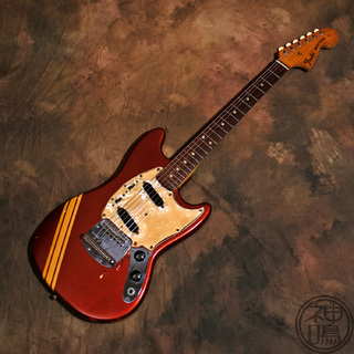 FenderMustang【1972年製/Candy Apple Red with Competition line】