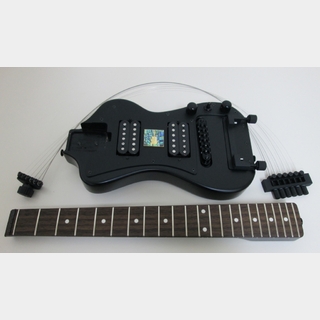 SGTech 3分割ポータブル型高級エレキギターSGT-3DPEG01NH  ブラックつや消し ハムバッカー ケース無
