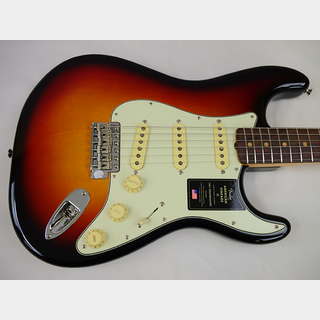 Fender American Vintage II 1961 Stratocaster 2024 (3-Color Sunburst)