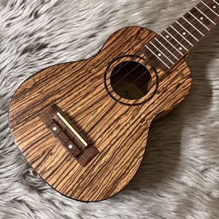 Bamboo GuitarsBU-21CBQ ソプラノエレキウクレレ 【ピックアップ付き】【画像現物】