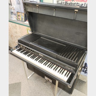Rhodes Mark II Suitcase Piano Seventy Three