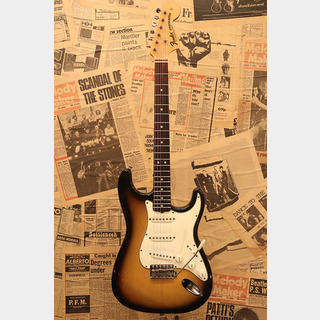 Fender1969 Stratocaster "with Synchronized Tremolo Head Decal"