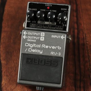 BOSS RV-3 Digital Reverb Delay   【梅田店】