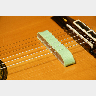 現代ギター社GGスーパーミュート ギター用弱音器／若草色 クラシックギター ミュート