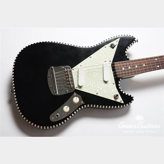 Caramel's Guitar KitchenM1 - BLACK OLIVE