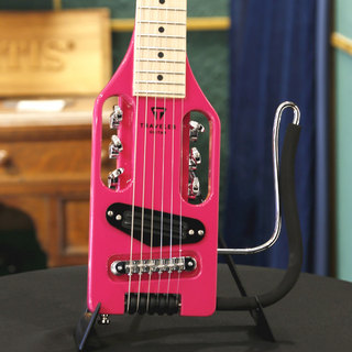 Traveler Guitar Ultra-Light Electric, Hot Pink 軽量 コンパクト