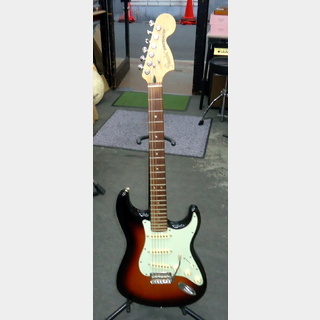Fender Deluxe Roadhouse Stratocaster サンバースト