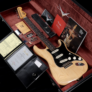 Fender Custom Shop Postmodern Stratocaster Journeyman Relic Aged Natural【渋谷店】