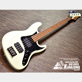Balaguer GuitarsThe Goliath Bass Select Satin Vintage White【バーズアイローステッドメイプル&ステンフレット!】