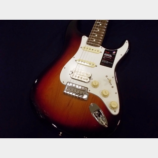 Fender American Performer Stratocaster HSS Rosewood Fingerboard  3-Color Sunburst