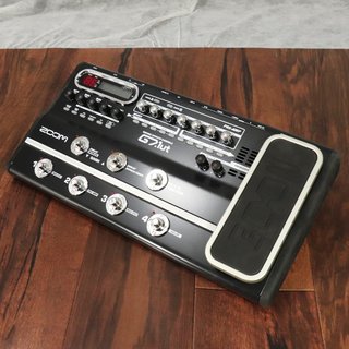 ZOOM G7.1ut Guitar Effects Console   【梅田店】