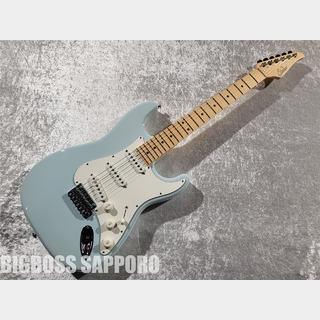 Suhr CLASSIC S (Sonic Blue / Maple / SSS)