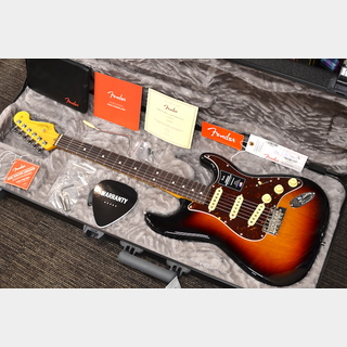 FenderAmerican Professional II Stratocaster Rosewood Fingerboard ～3-Color Sunburst～ #US23021961 【3.65kg】
