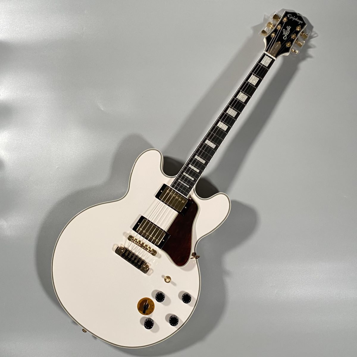 Epiphone エピフォン セミアコギター B.B. King Lucille