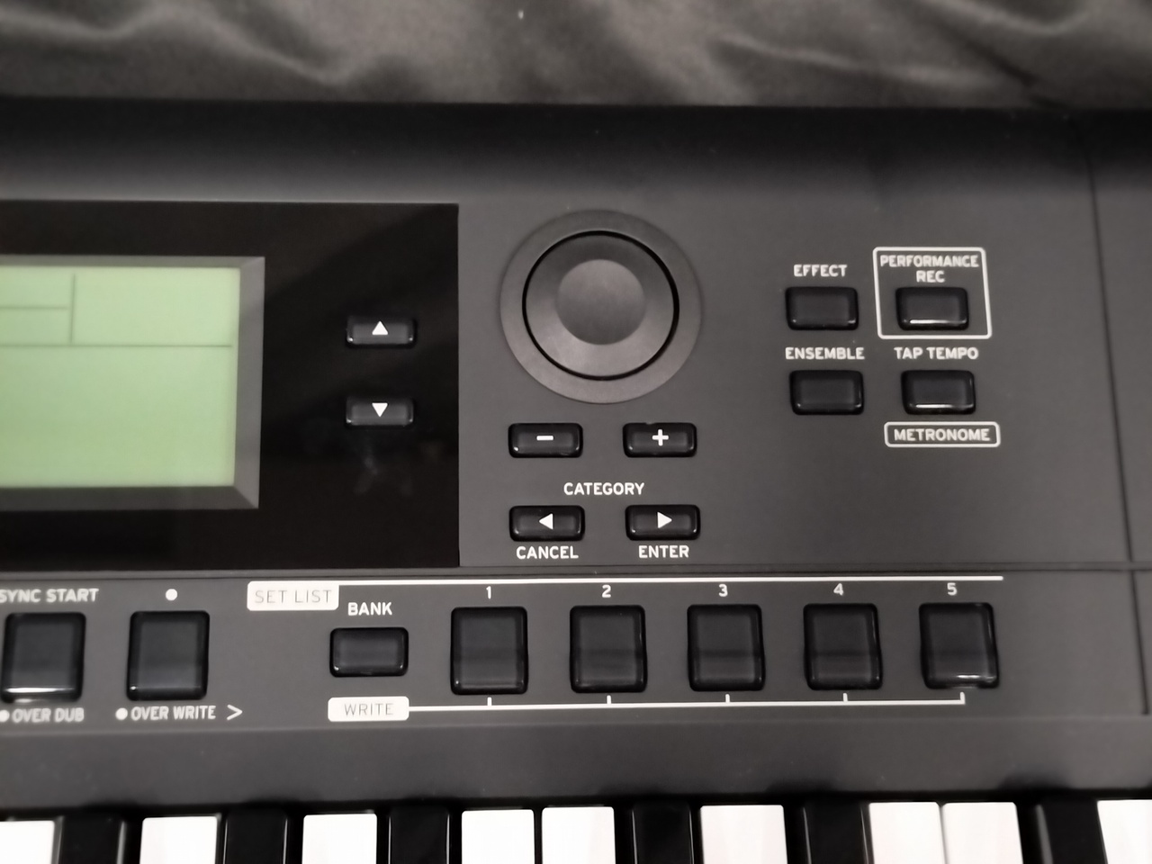 KORG i3 MUSIC WORKSTATION(コルグ ミュージック・ワークステーション