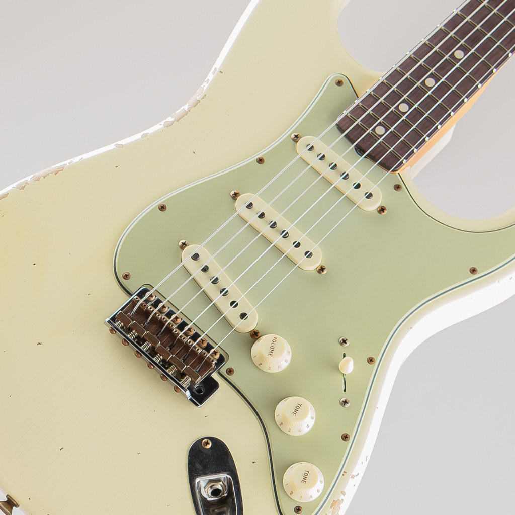 Fender Stratocaster アイボリー Fender American Deluxe Stratocaster® V Neck, Maple