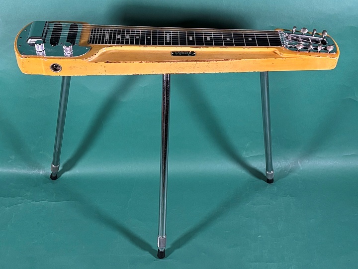 Fender DELUXE-8 （ビンテージ）【楽器検索デジマート】