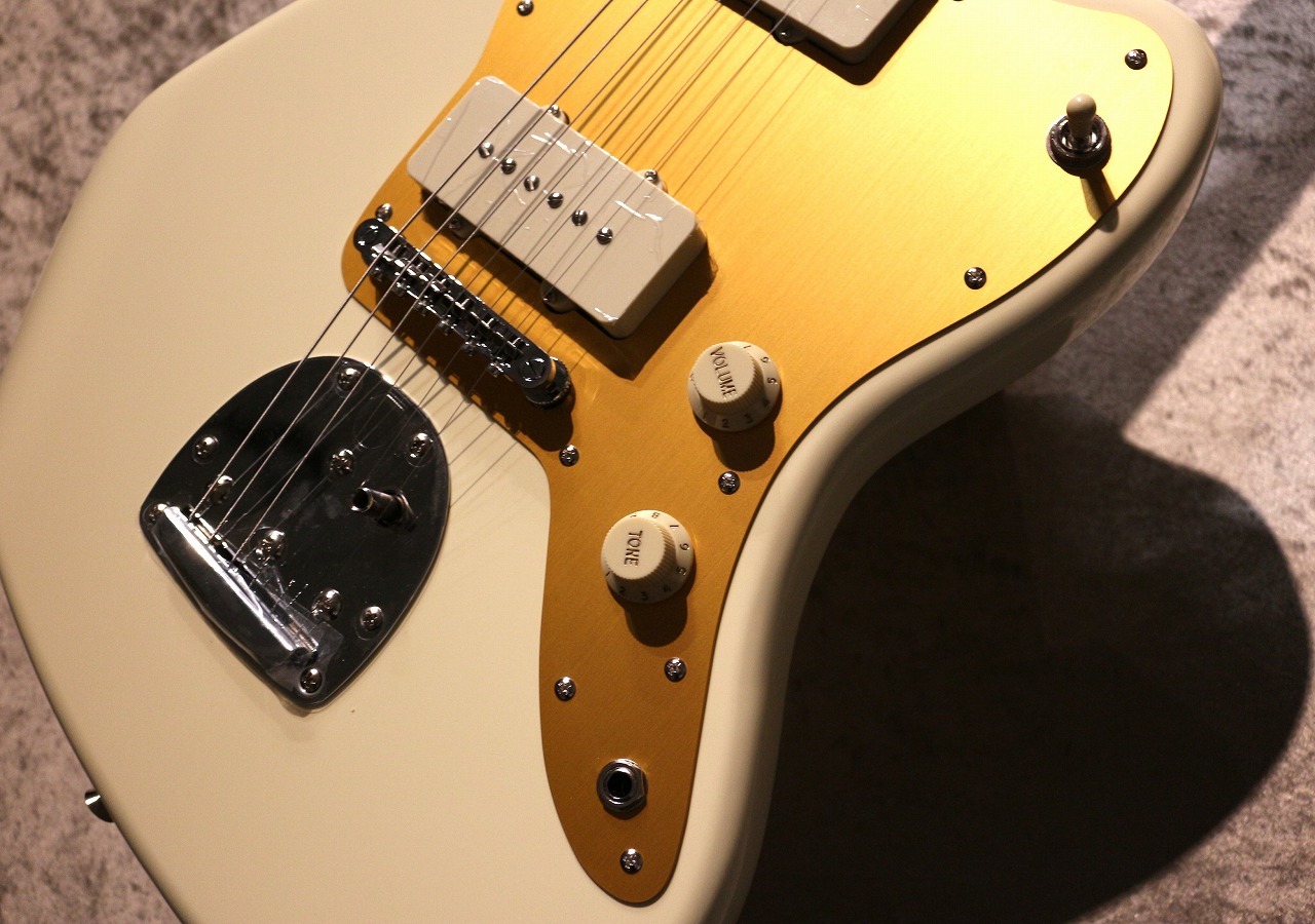 Squier by Fender 【人気モデル!】J Mascis Jazzmaster ~Vintage White