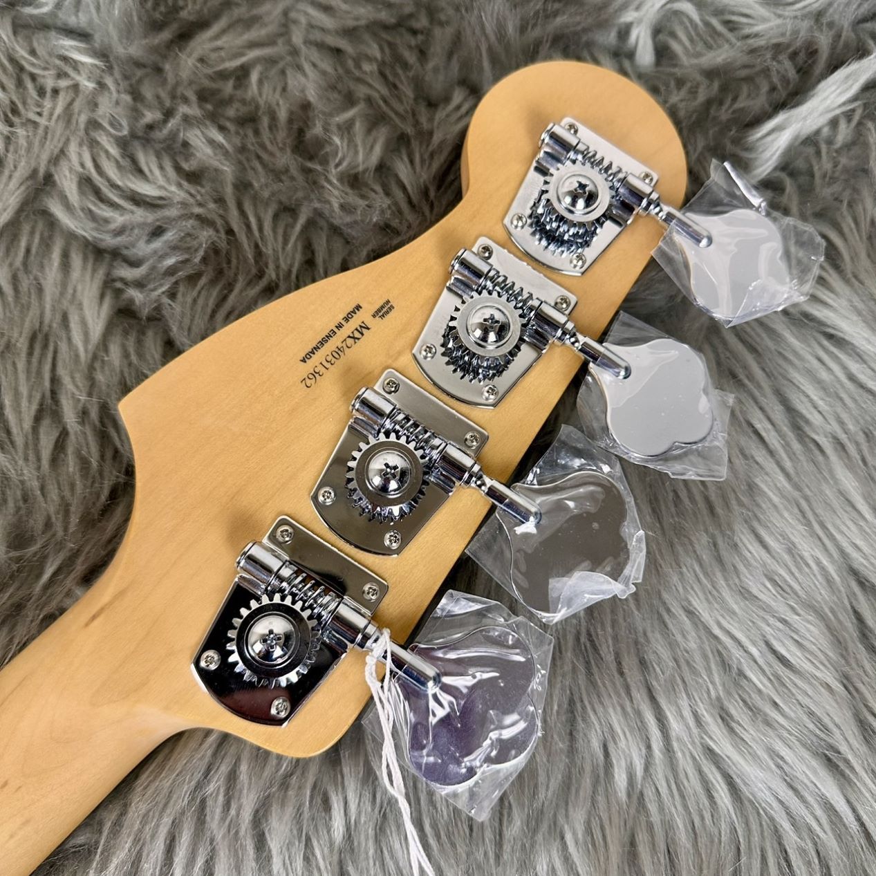 Fender Player II Precision Bass Polar White エレキベース