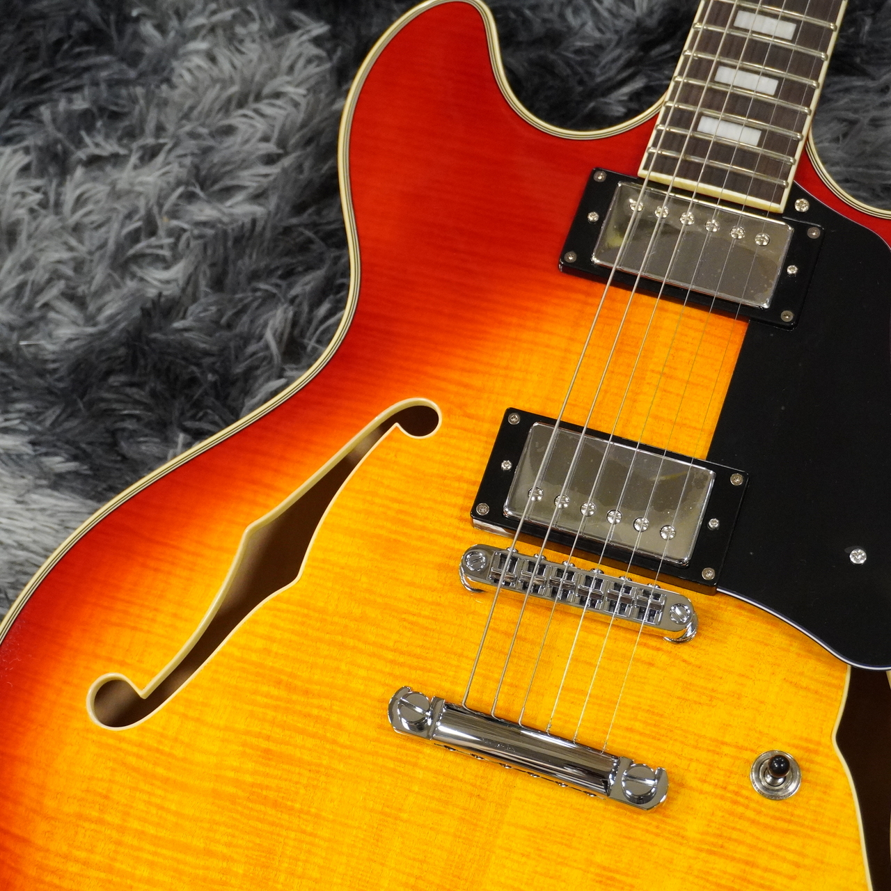 【10143】 左利き用 Sire H7 Larry Carlton セミアコ 10143】 左利き用 Sire H7 Larry Carlton セミアコ - メルカリ