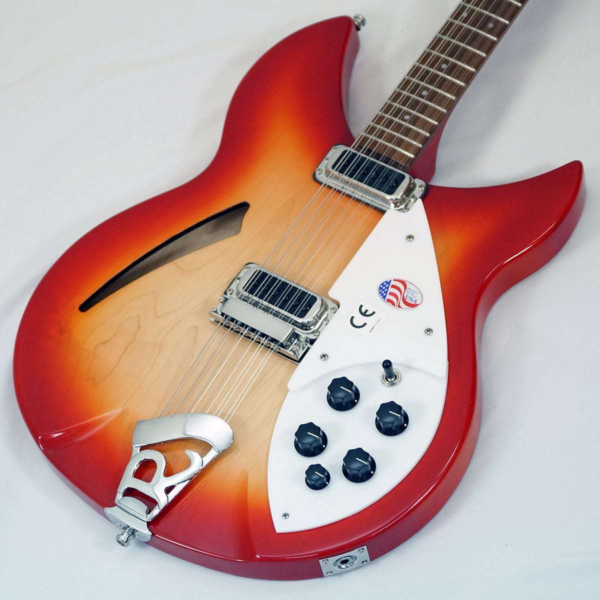 Rickenbacker Model 330/12 Fireglo [12弦モデル]（新品）【楽器