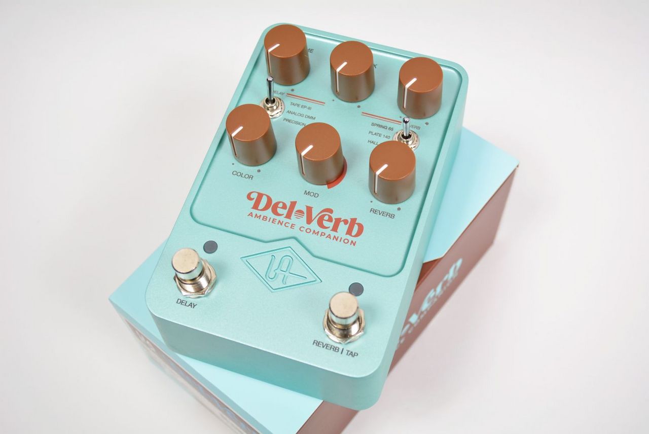【美品】UAFX Del-Verb 美品】UAFX Del-Verb Universal Audio UAFX Del-Verb Ambience Compan
