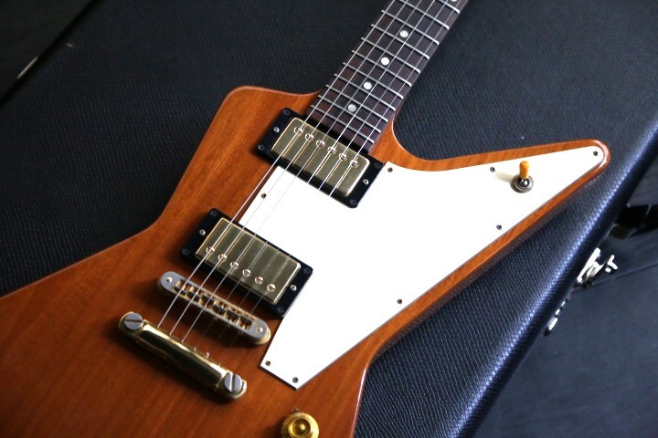 Gibson Explorer エクスプローラー 2006年製 Gibson Explorer 2006 - What To Know & Where To Buy | Equipboard
