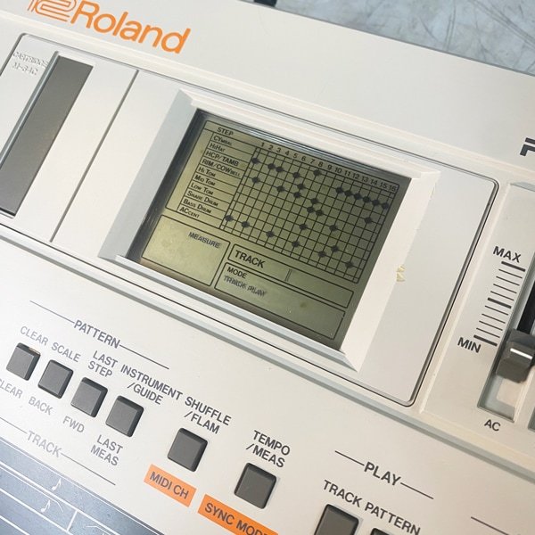 Roland TR-707（ビンテージ）【楽器検索デジマート】