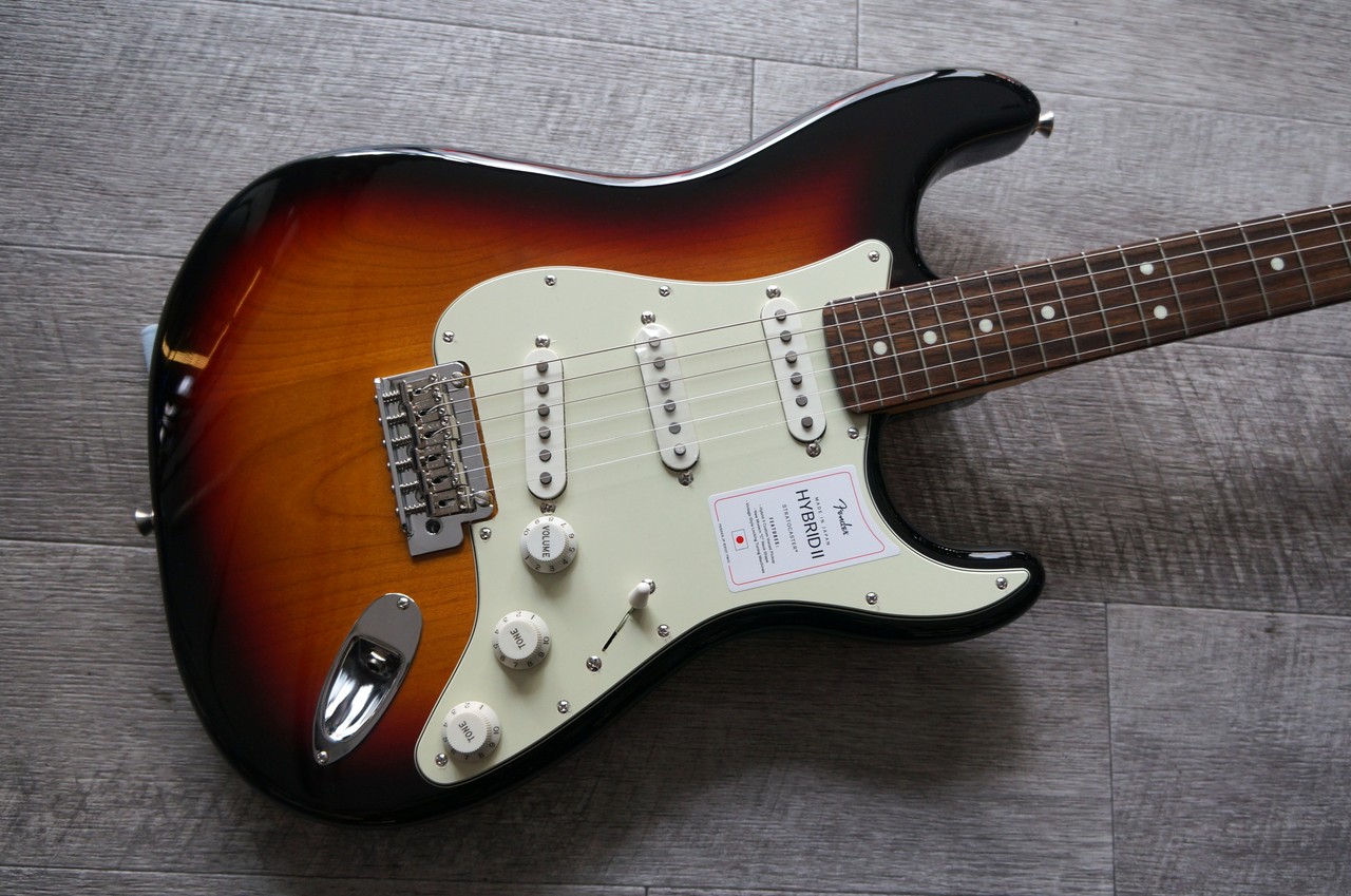 Fender Made in Japan Hybrid II Stratocaster - 3-Color Sunburst