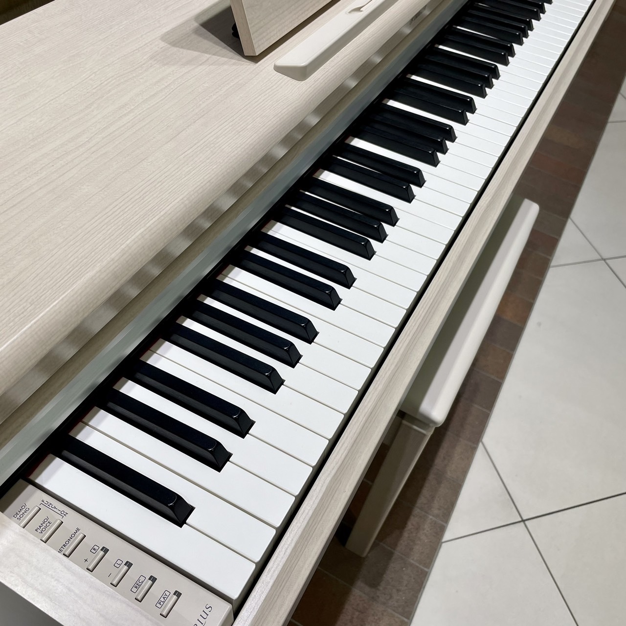 YAMAHA YDP-165/WhiteAsh【展示特価品】【九州限定即納可】（新品特価