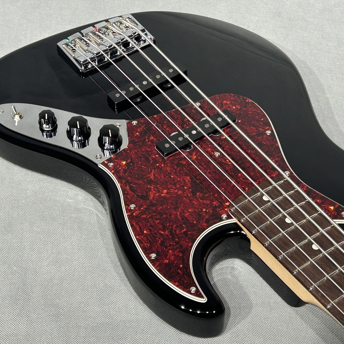 【超最終値下げ】Black Smoker BETA J5XL 5弦ベース 超最終値下げ】Black Smoker BETA J5XL 5弦ベース