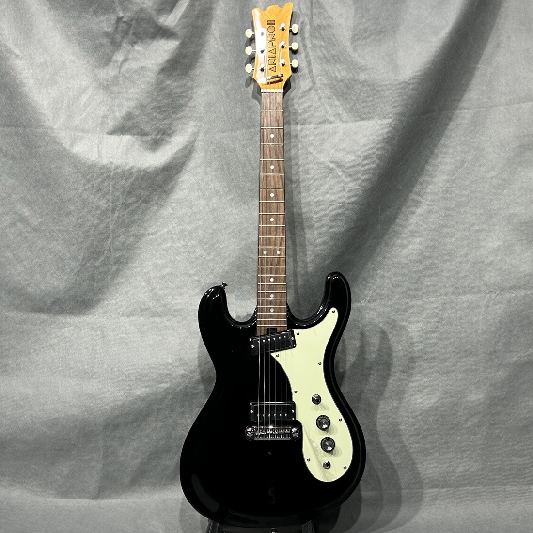Aria Pro II DM-206 BK ≪ 約3.3kg ≫（B級特価）【楽器検索デジマート】