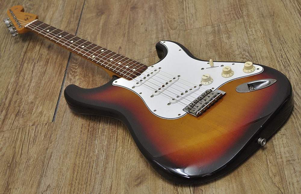 Fender Japan ST62-US（中古）【楽器検索デジマート】