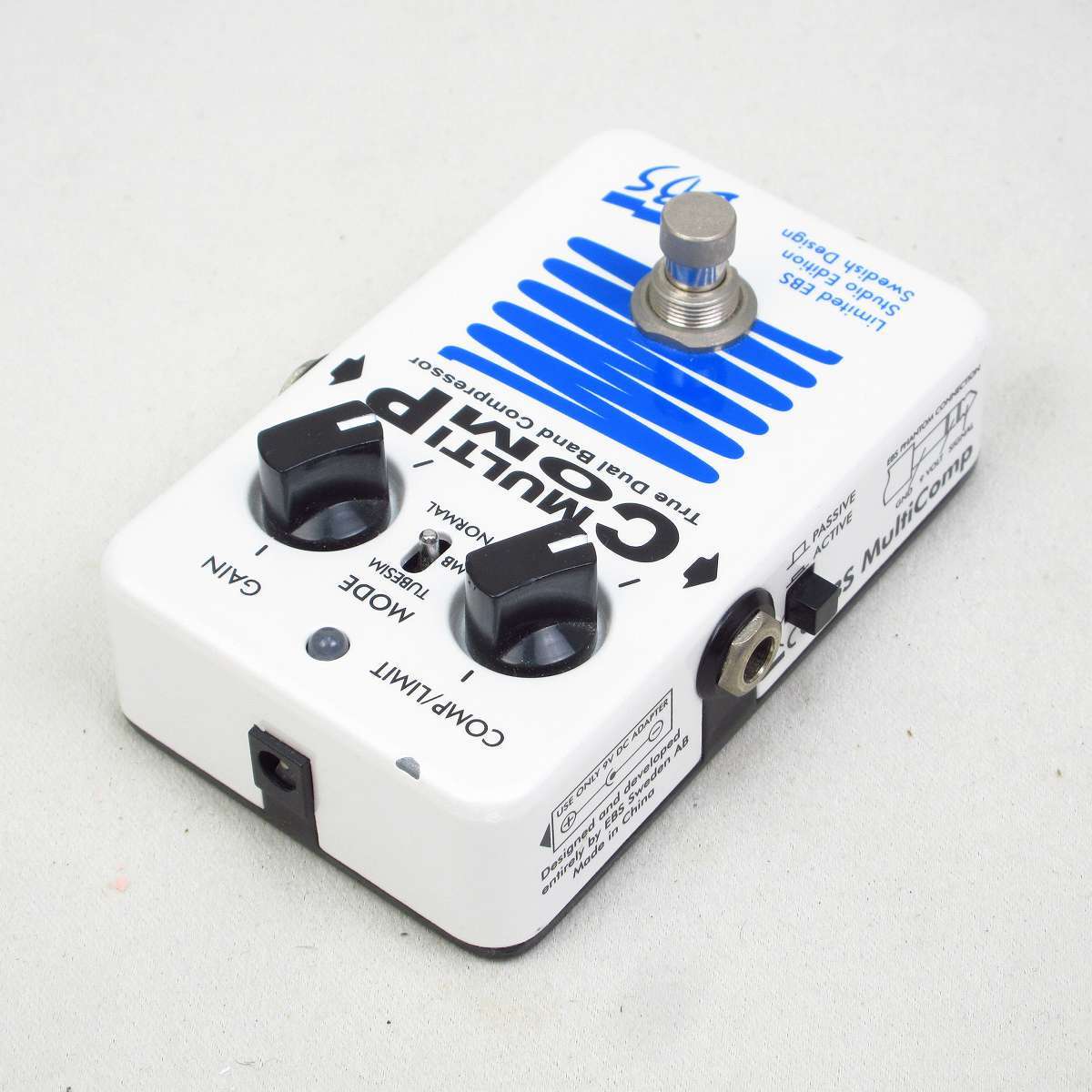 EBS Multi Comp Pearl White ベース用コンプレッサー 【横浜店】（中古