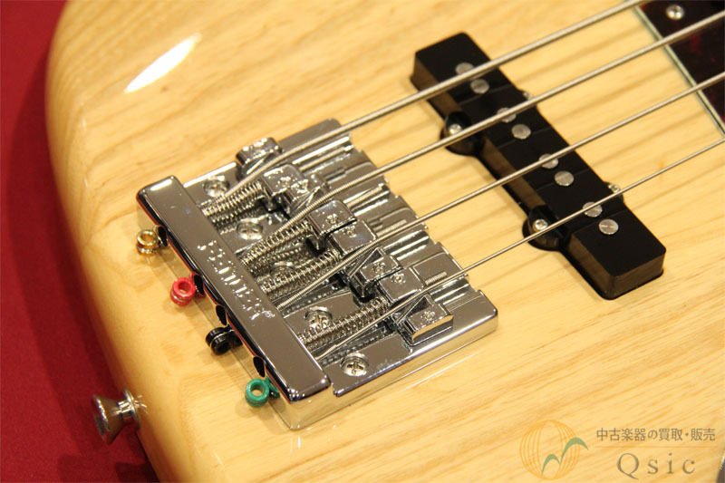 Fender Made in Japan Traditional 70s Jazz Bass 2018年製