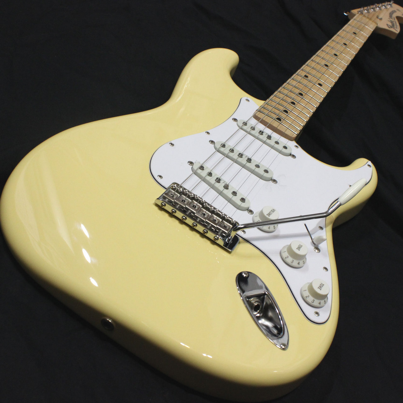 Fender japan イングヴェイマルムスティーンモデルギター - エレキギター