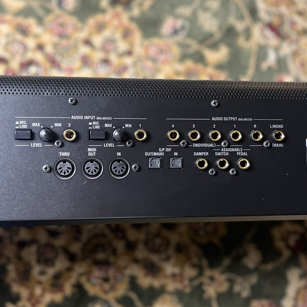 KORG 【展示品特価!】KRONOS3 73鍵盤 シンセサイザー/現物写真/即納