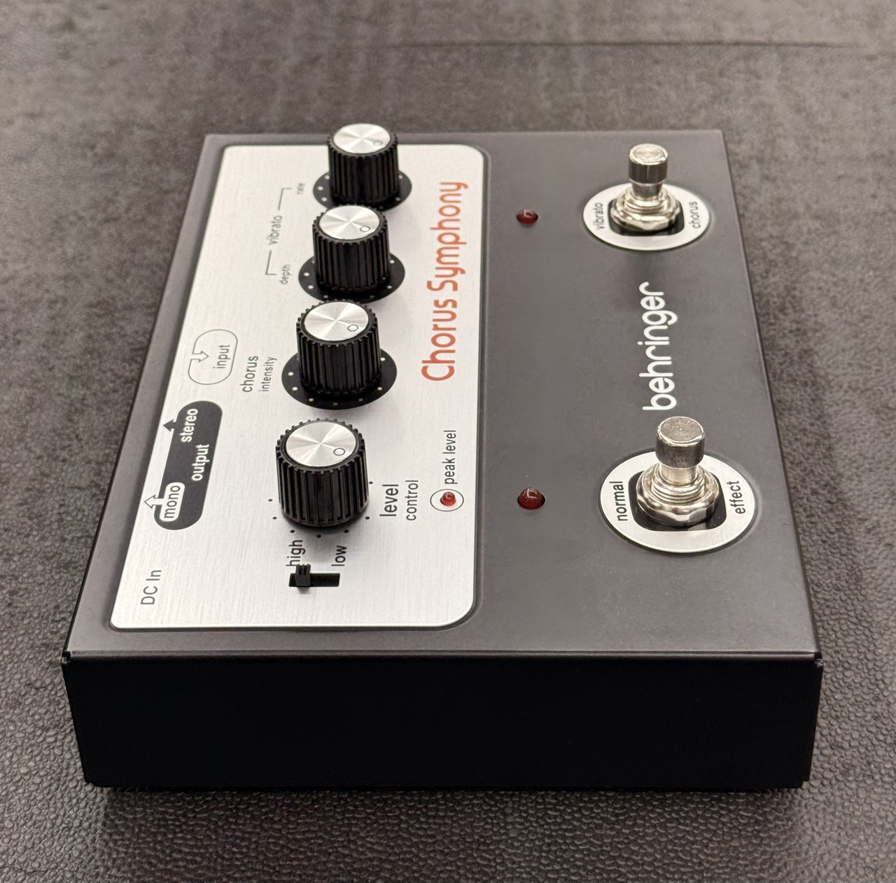 BEHRINGER CHORUS SYMPHONY（中古）【楽器検索デジマート】