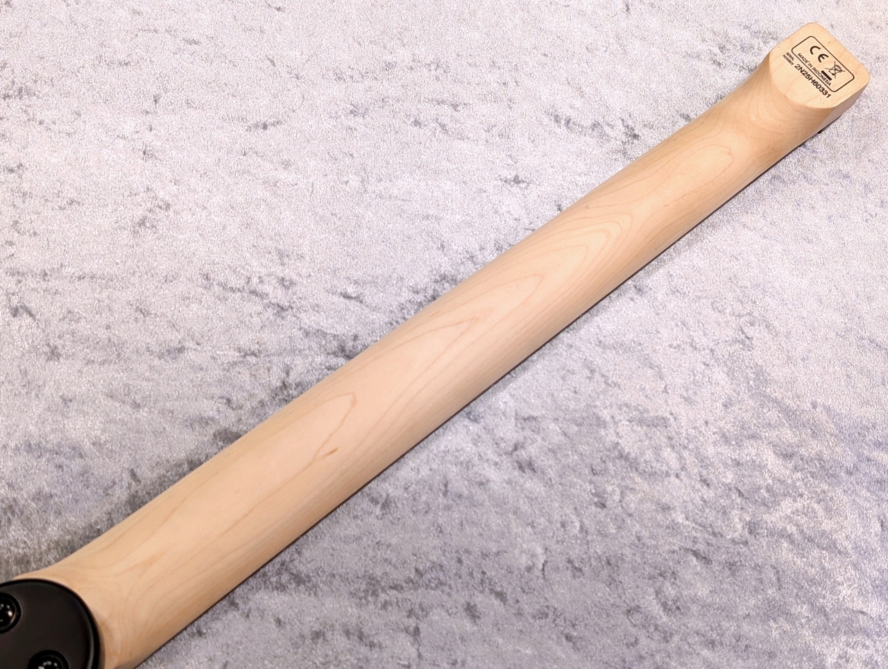 Sire X6 6-String Headless / BK.S(Black Satin)【2.56kg】【超軽量