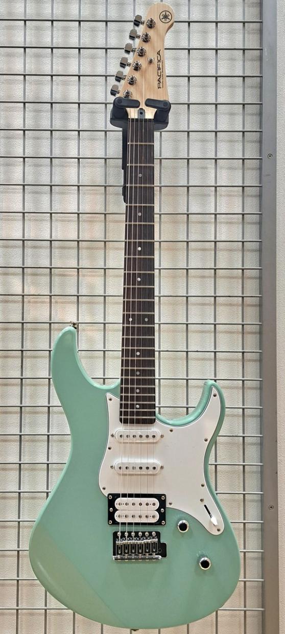 YAMAHA PACIFICA112V / ソニックブルー(SOB)（新品特価/送料無料