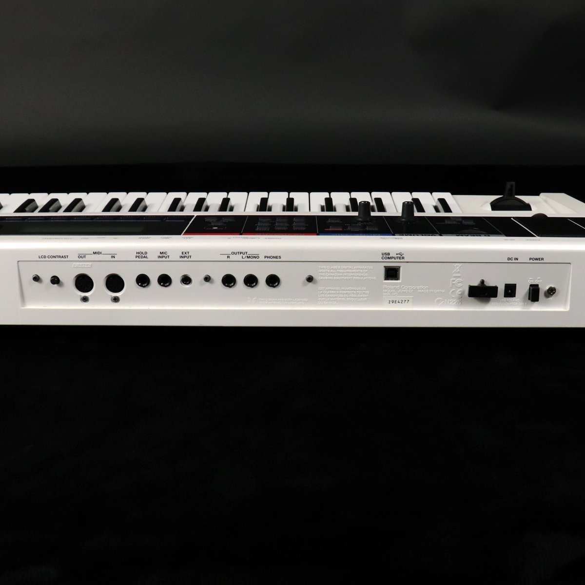 Roland JUNO-Di Mobile Synthesizer with Song Player White Roland JUNO-Di Mobile Synthesizer with Song Player White