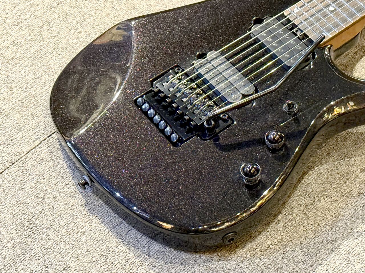 MUSIC MAN JP16-7 Black Lava（新品特価）【楽器検索デジマート】