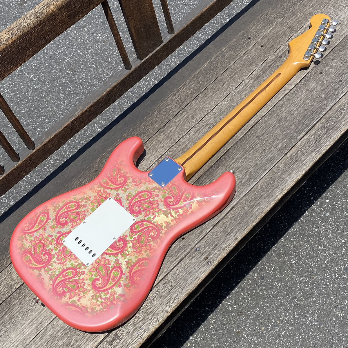 Fender ST57-88 PRD Pink Paisley (Paisley Red)（中古/送料無料）【楽器検索デジマート】