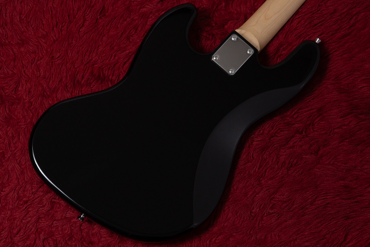 woofy basses ONE series Cavalier 4 Black（新品/送料無料）【楽器