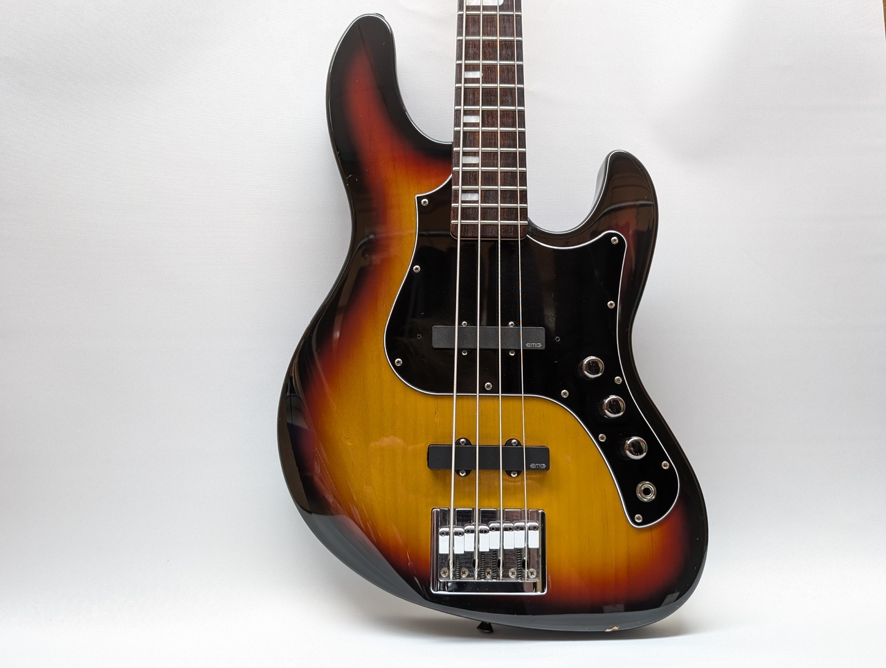 FGN EMJ5-AL-R-AWH Expert Mighty Jazz Antique White Bass Guitar