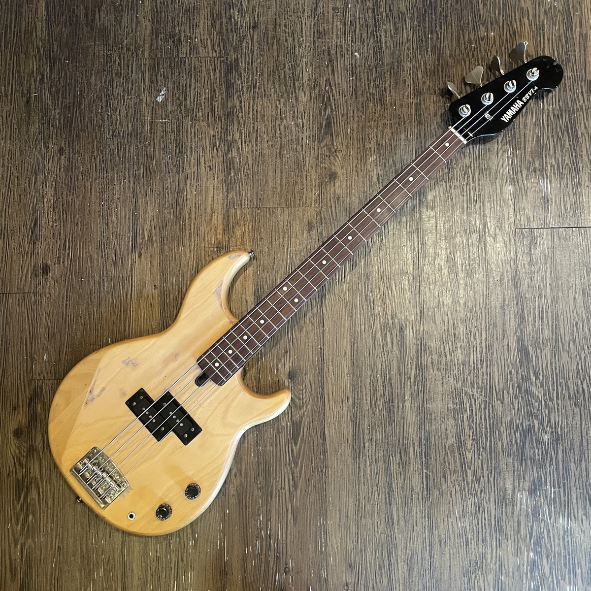 YAMAHA BB IV-A Electric Bass