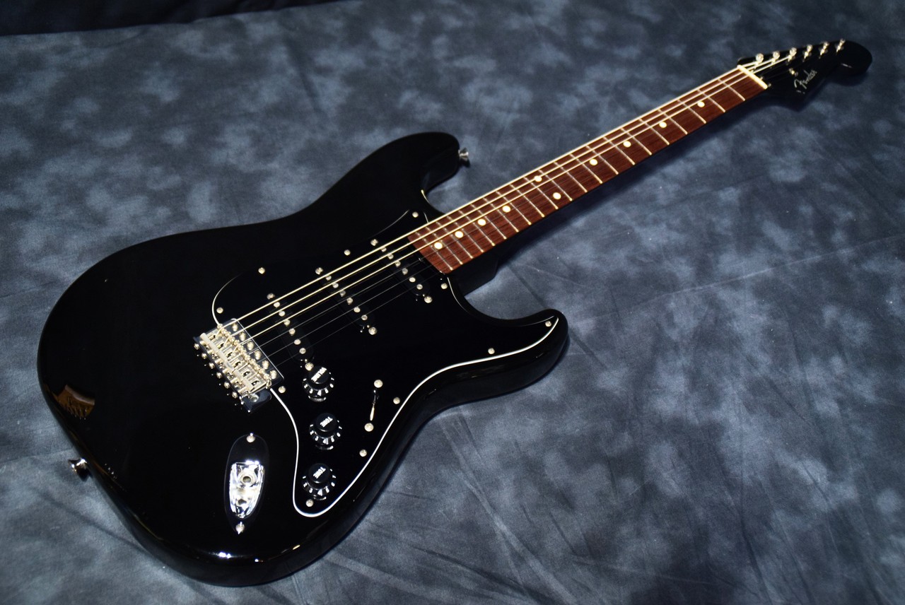超爆安 ギター Fender Japan ST62 ALLBK ギター - powertee.com