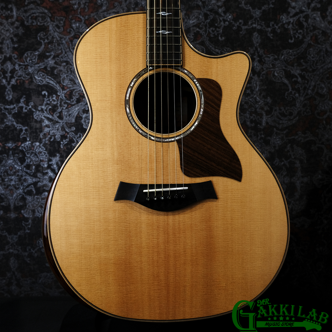 Taylor 814CE DLX V-CLASS オール単板【現物画像】（中古